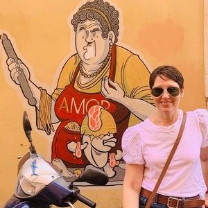 Meet your Posher, Daniela